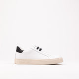 Essence Cloud White Black