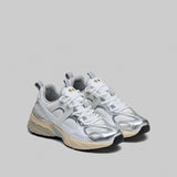 Running 2000 Silver White
